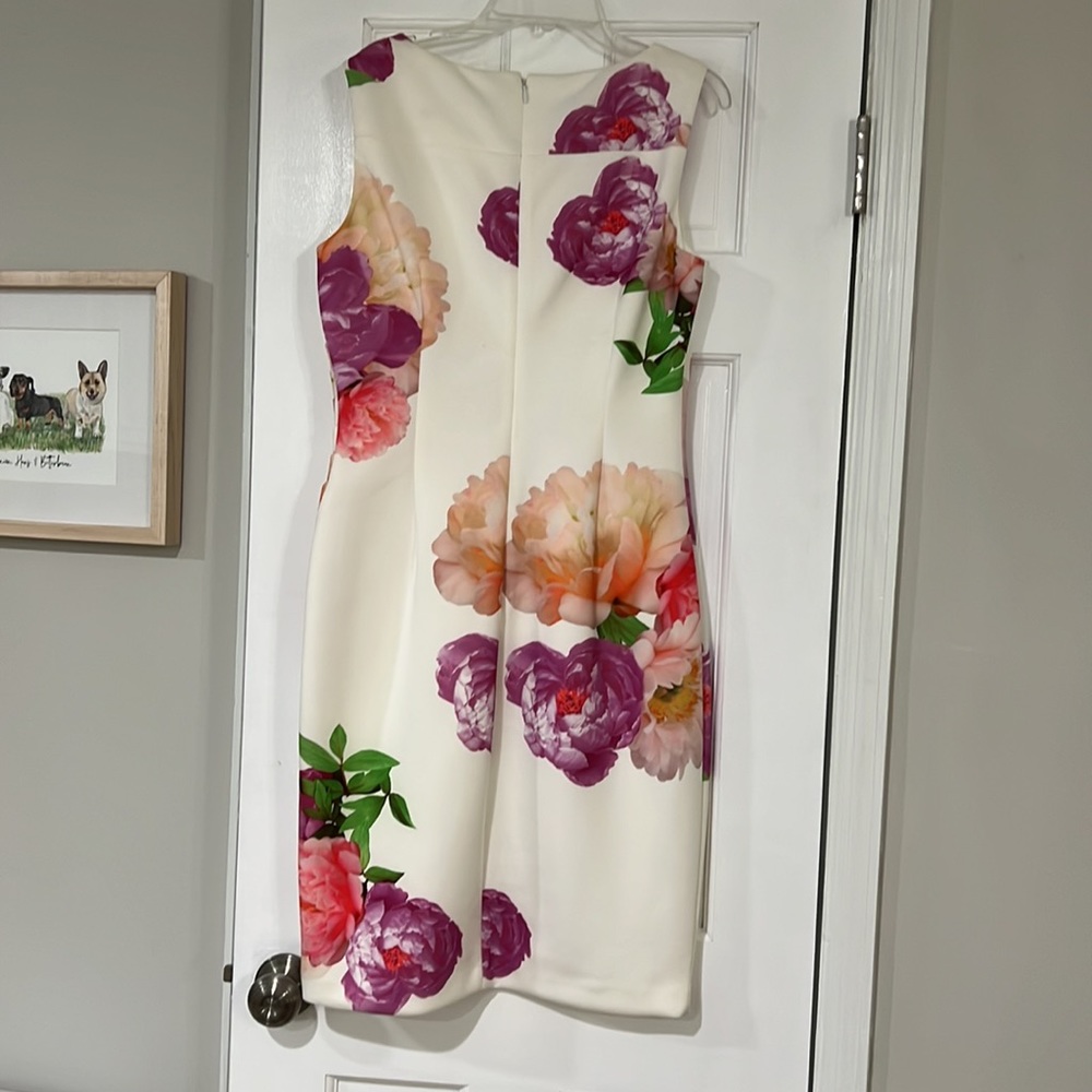 Calvin Klein floral dress - Picture 5 of 5